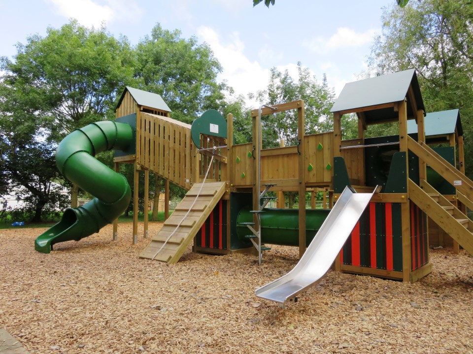Outdoor play things discount